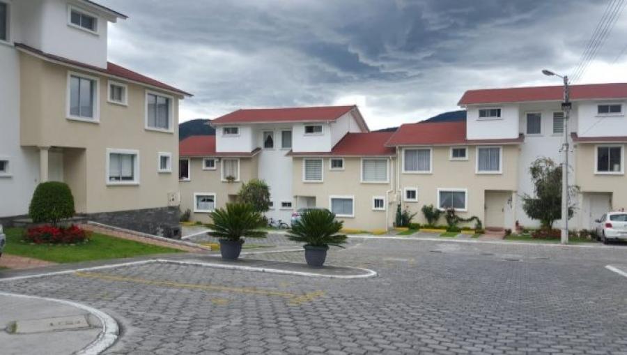 Foto Casa en Venta en Carceln, Quito, Pichincha - U$D 149.900 - CAV39381 - BienesOnLine