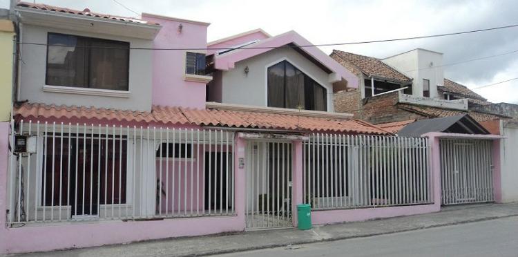 Foto Casa en Venta en Sucre, Loja, Loja - U$D 155.000 - CAV18826 - BienesOnLine