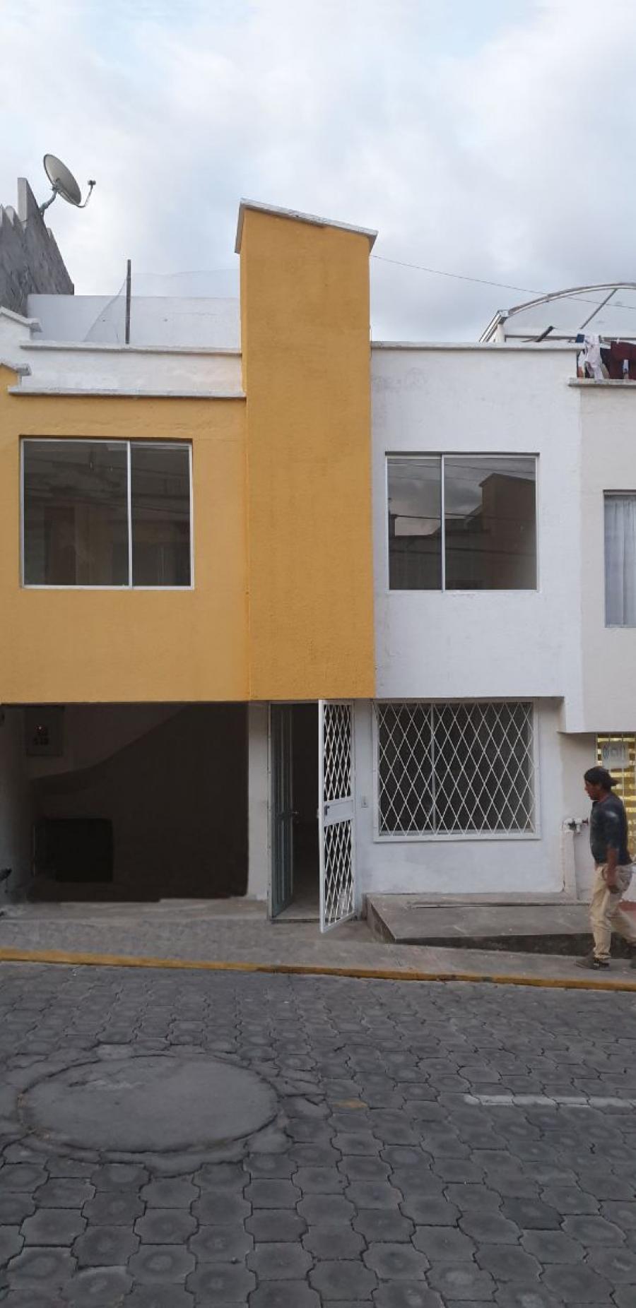 Foto Casa en Venta en Quito, Pichincha - U$D 56.000 - CAV37362 - BienesOnLine