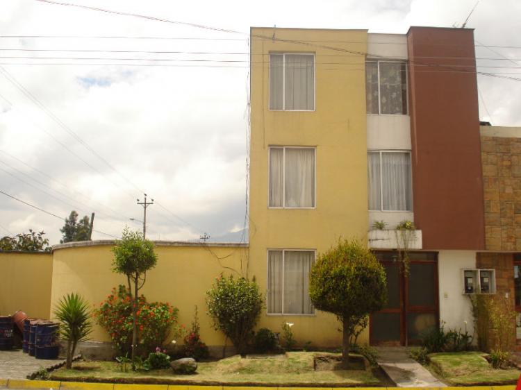 Foto Casa en Venta en Quito, Pichincha - U$D 105.000 - CAV11331 - BienesOnLine