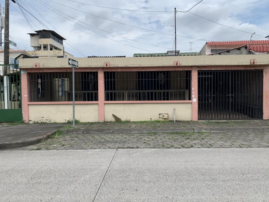 Foto Casa en Venta en Tarqui, Guayaquil, Guayas - U$D 110.000 - CAV33901 - BienesOnLine