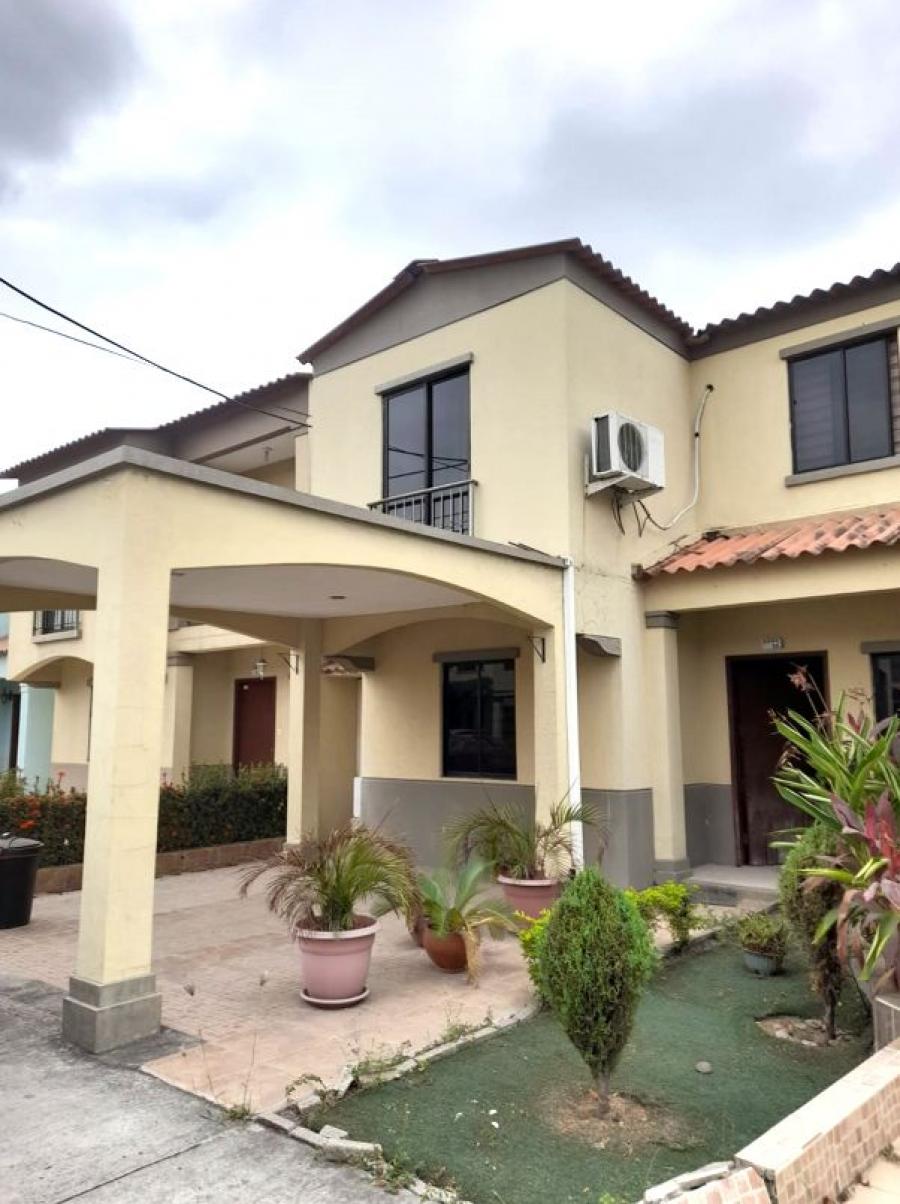 Foto Casa en Venta en Pascuales, Guayaquil, Guayas - U$D 125.000 - CAV35154 - BienesOnLine