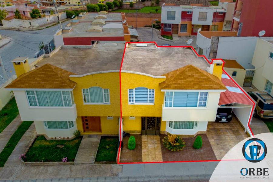 Foto Casa en Venta en Juan de Velasco, Riobamba, Chimborazo - U$D 115.000 - CAV30264 - BienesOnLine