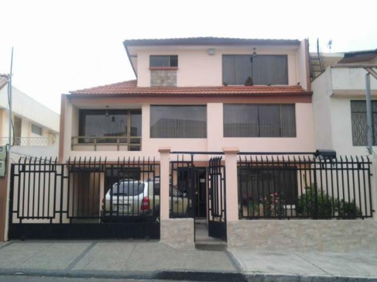 Foto Casa en Venta en Ambato, Tungurahua - U$D 178.000 - CAV15903 - BienesOnLine