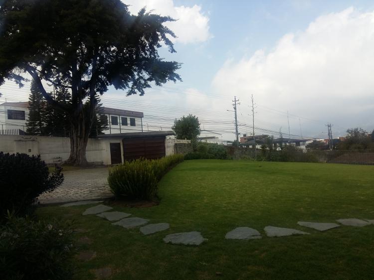 Foto Casa en Venta en Monteserrin, Quito, Pichincha - U$D 1.200.000 - CAV25703 - BienesOnLine