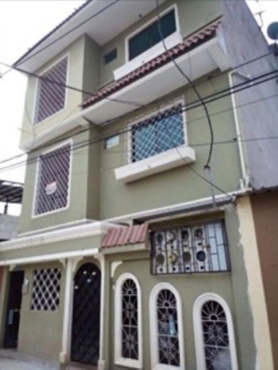 Foto Casa en Venta en Tarqui, Si, Guayas - U$D 135.000 - CAV39373 - BienesOnLine