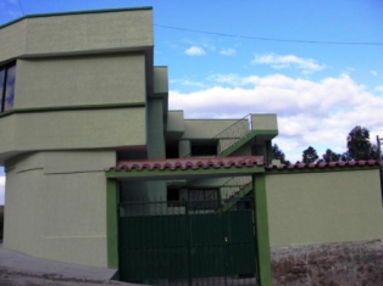 Foto Casa en Venta en Quito, Pichincha - U$D 130.000 - CAV7923 - BienesOnLine