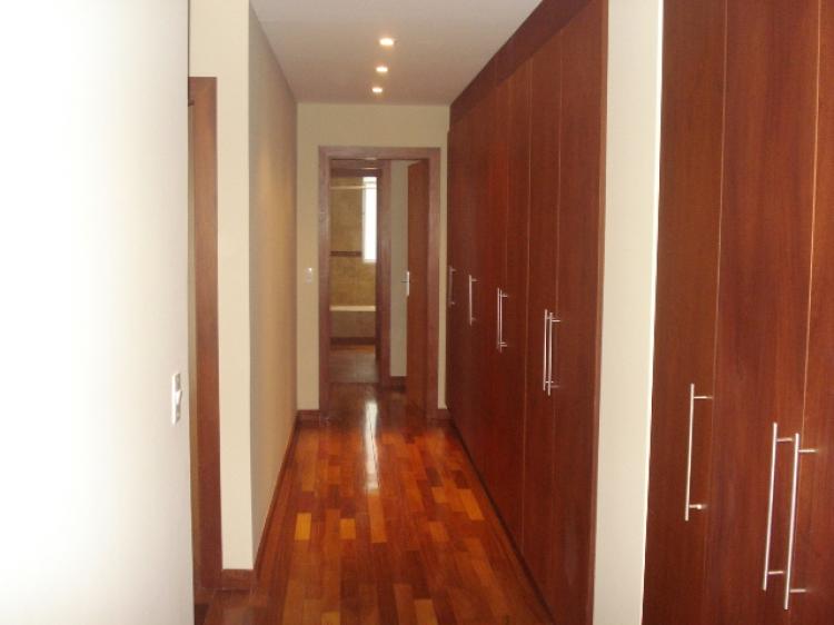 Foto Departamento en Arriendo en MONTESERRIN, Quito, Pichincha - U$D 1.300 - DEA6154 - BienesOnLine