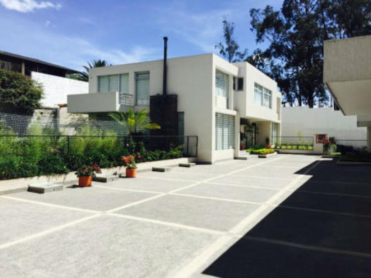 Foto Casa en Venta en Quito, Pichincha - U$D 315.000 - CAV20654 - BienesOnLine