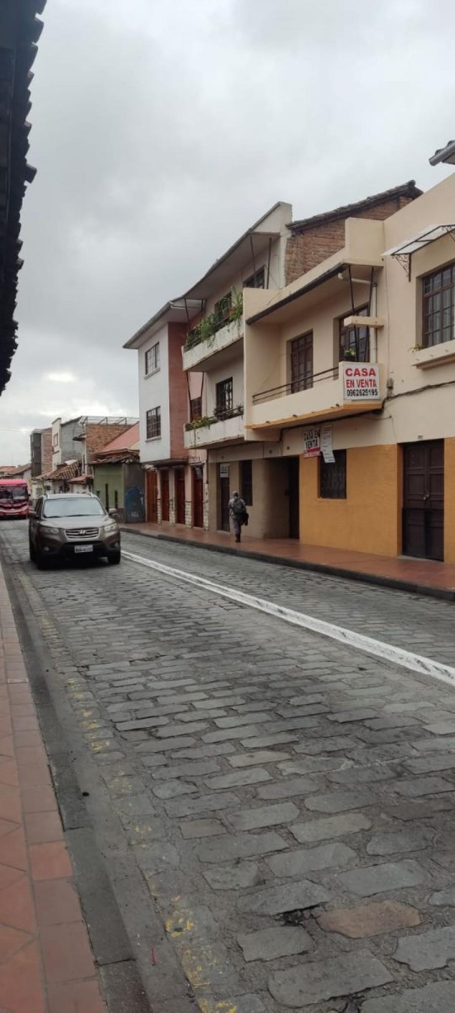 Foto Casa en Venta en Gil Ramirez Dvalos, Cuenca, Azuay - U$D 214.000 - CAV36269 - BienesOnLine
