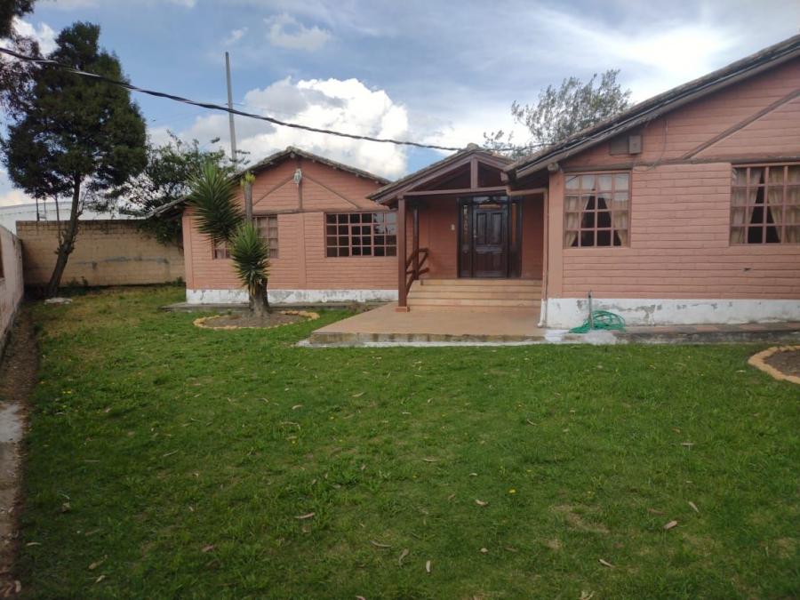 Foto Casa en Venta en Cayambe, Cayambe, Pichincha - U$D 140.000 - CAV34034 - BienesOnLine