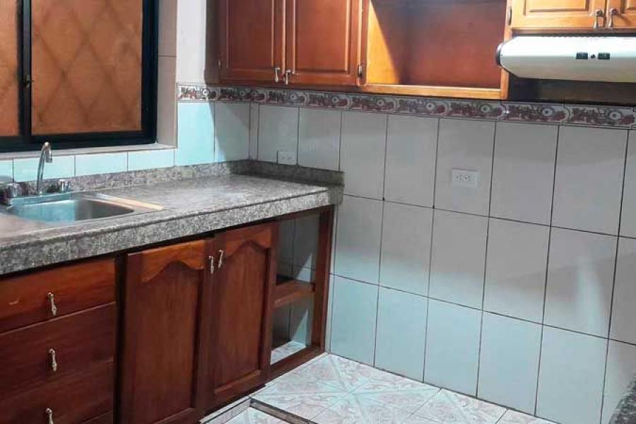 Foto Departamento en Arriendo en Kénnedy, Quito, Pichincha - U$D 330 - DEA38081 - BienesOnLine