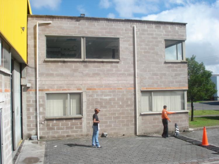 Foto Nave en Arriendo en PANANORTE, QUITO, Pichincha - NAA5730 - BienesOnLine