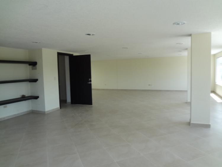 Foto Edificio en Arriendo en BRASIL, Quito, Pichincha - U$D 16.000 - A10861 - BienesOnLine