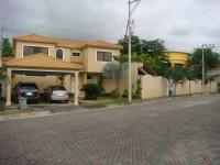 Casa en Venta en Urbanización Via Al Sol Guayaquil