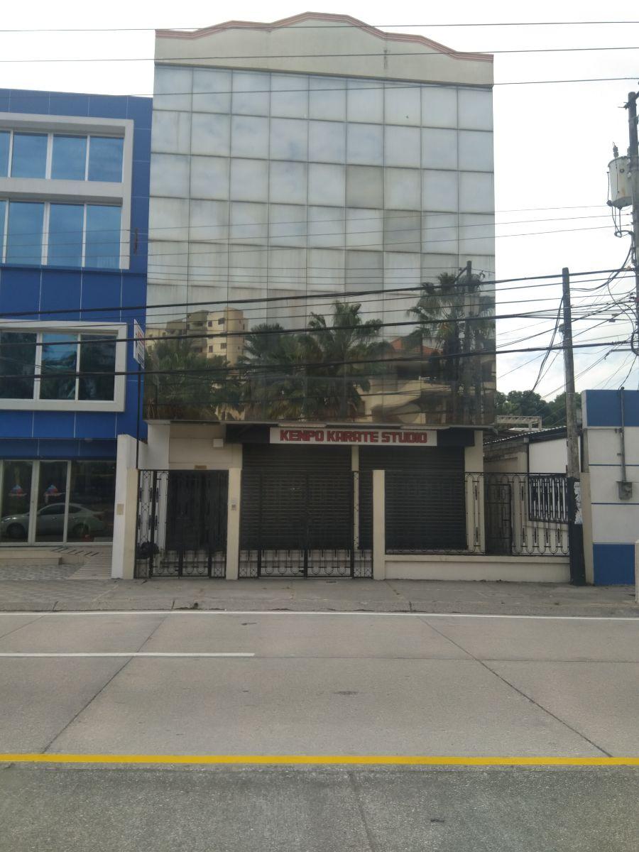 Foto Edificio en Venta en TARQUI, Guayaquil, Guayas - U$D 450.000 - EDV29537 - BienesOnLine