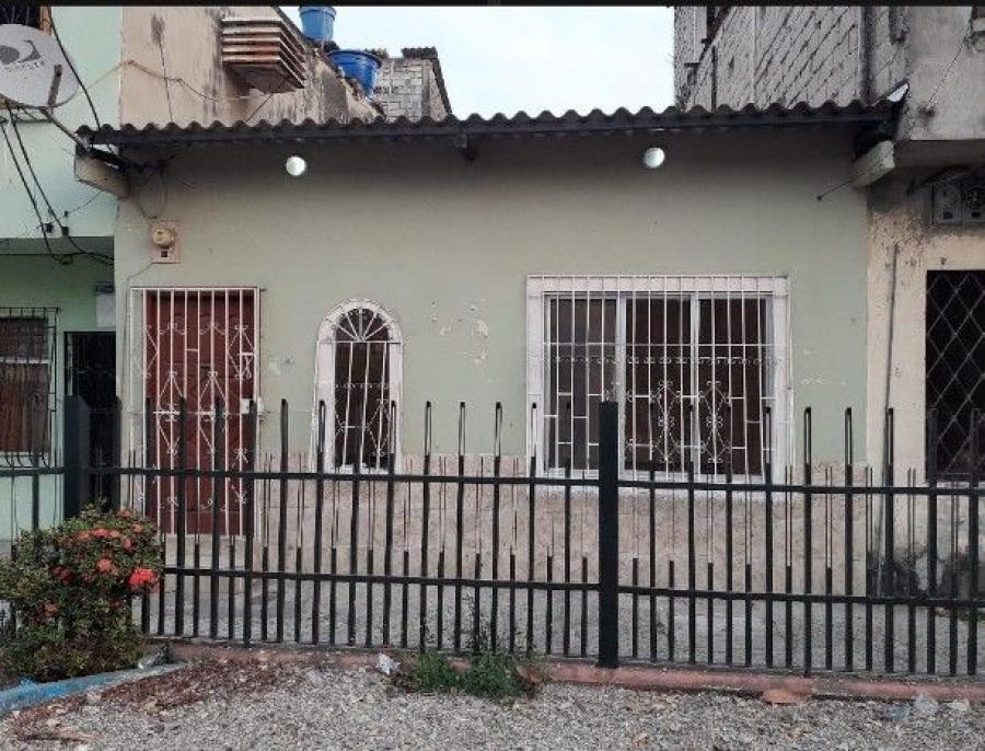 Foto Casa en Venta en Tarqui, Guayaquil, Guayas - U$D 54.000 - CAV37465 - BienesOnLine