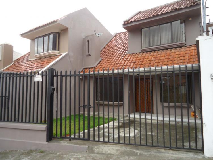 Foto Casa en Venta en Cuenca, Azuay - U$D 130.000 - CAV19806 - BienesOnLine