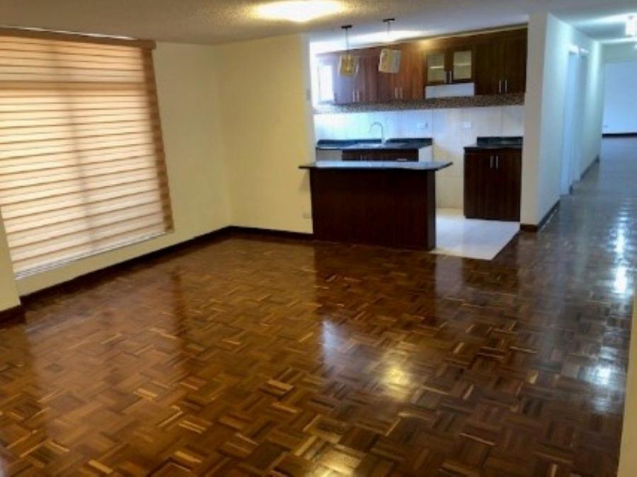 Foto Departamento en Arriendo en La Floresta, Quito, Pichincha - U$D 500 - DEA37672 - BienesOnLine