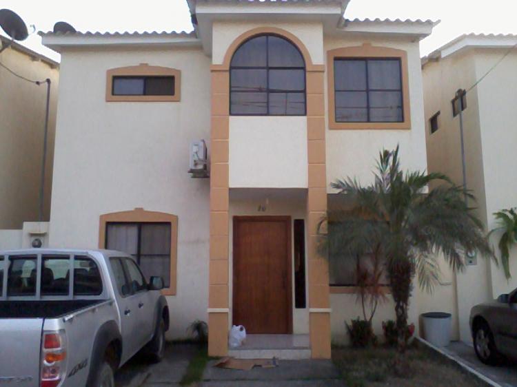 Foto Casa en Venta en Urbanizacin Volare, Guayaquil, Guayas - U$D 120.000 - CAV9612 - BienesOnLine