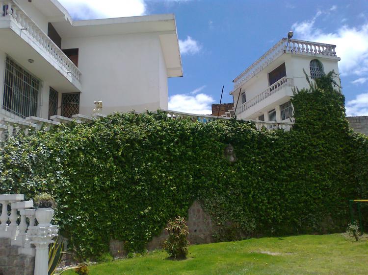 Foto Casa en Venta en Quito, Pichincha - U$D 300.000 - CAV7676 - BienesOnLine
