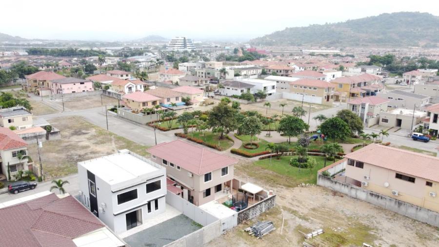 Foto Terreno en Venta en AURORA, Guayaquil, Guayas - U$D 245.000 - TEV41120 - BienesOnLine