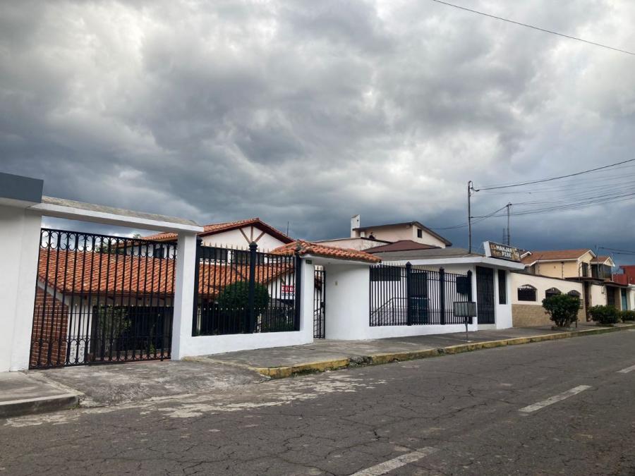 Foto Casa en Venta en Conocoto, Quito, Pichincha - U$D 259.000 - CAV37551 - BienesOnLine