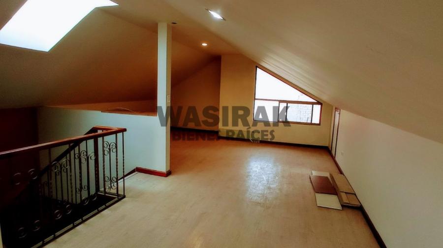 Foto Casa en Venta en Cuenca, Azuay - U$D 110.000 - CAV33881 - BienesOnLine
