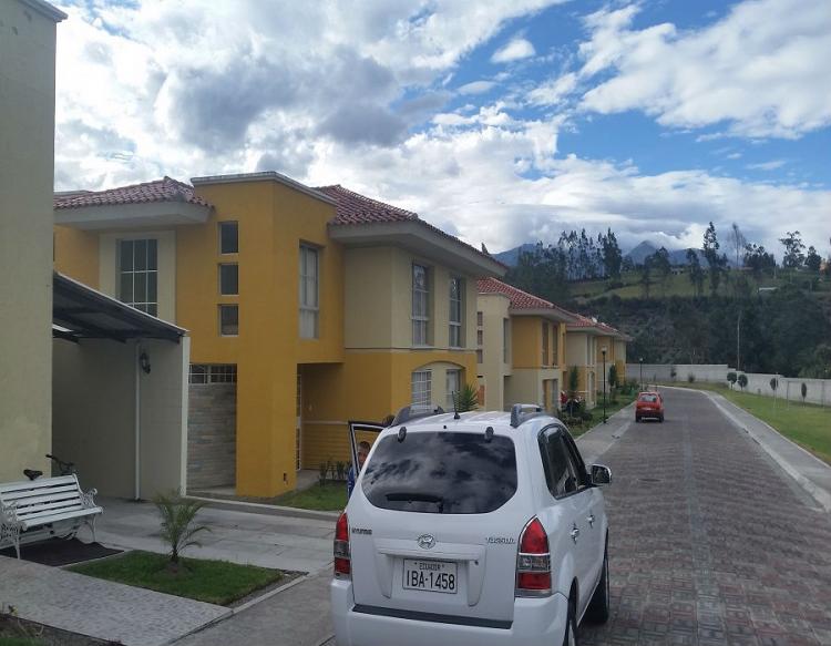 Foto Casa en Venta en Otavalo, Imbabura - U$D 90.000 - CAV21436 - BienesOnLine