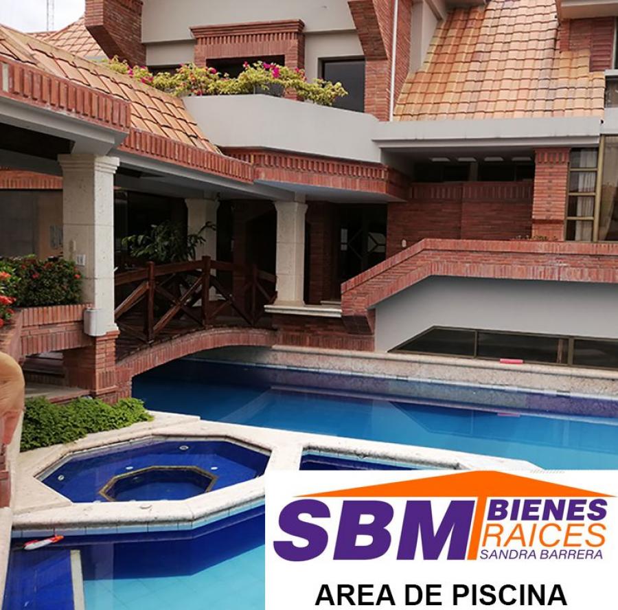 Foto Casa en Venta en La Providencia, Machala, El Oro - U$D 800.000 - CAV35867 - BienesOnLine