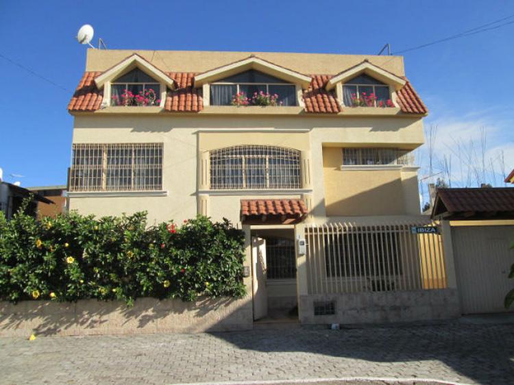 Foto Casa en Venta en Ambato, Tungurahua - U$D 290.000 - CAV15620 - BienesOnLine