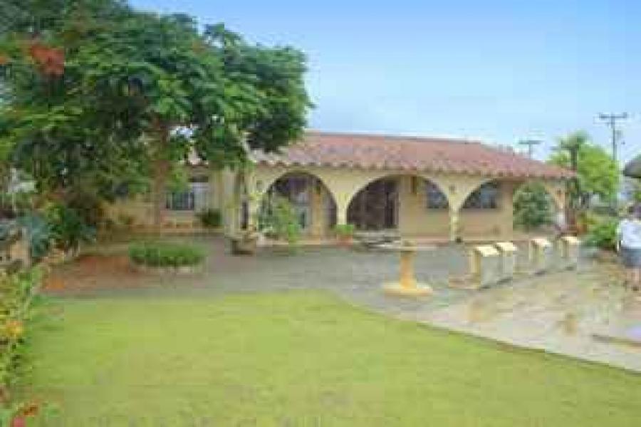 Foto Casa en Venta en Salinas, Guayas - U$D 240.000 - CAV29267 - BienesOnLine