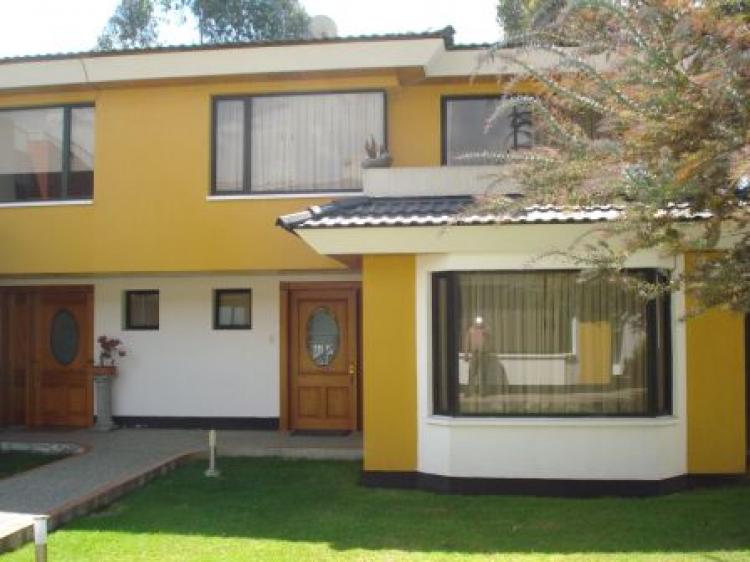 Foto Casa en Arriendo en MONTESERRIN, QUITO, Pichincha - U$D 1.200 - CAA2936 - BienesOnLine