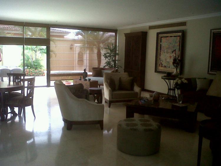 Foto Casa en Venta en SAMBORONDON, Samborondn, Guayas - U$D 450.000 - CAV8636 - BienesOnLine