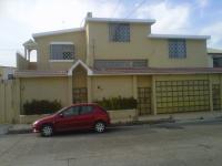 Casa en Venta en CUIDADELA ALAMOS NORTE MZ 12 VILLA  12 Guayaquil