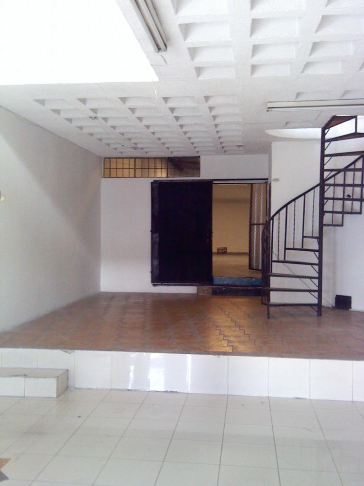 Home in Metric Way