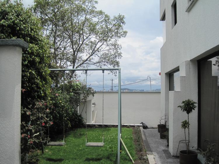 Foto Casa en Venta en LA ISLA, Quito, Pichincha - U$D 200.000 - CAV7660 - BienesOnLine