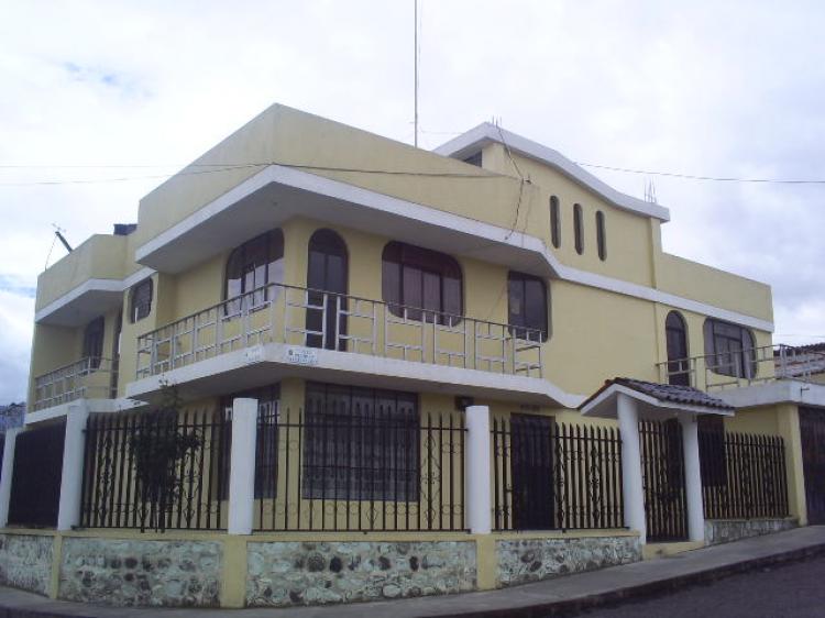 Foto Casa en Venta en Latacunga, Cotopaxi - U$D 125.000 - CAV7633 - BienesOnLine