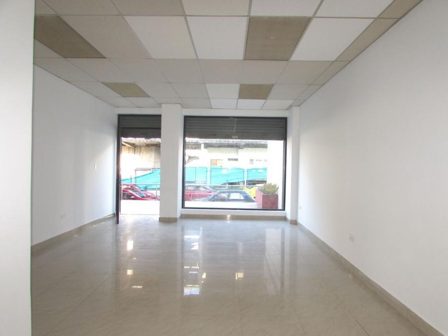 Foto Local en Venta en Iaquito, Quito, Pichincha - U$D 61.000 - LOV30452 - BienesOnLine