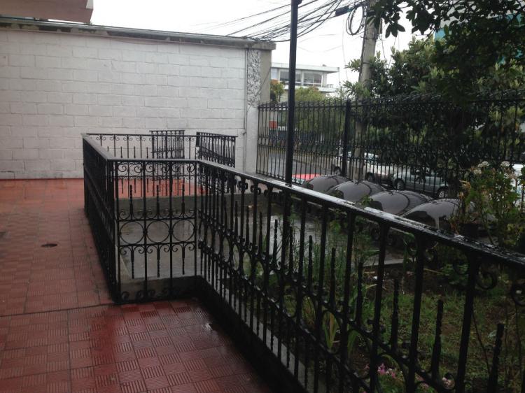 Foto Casa en Arriendo en Mariana de Jess, Quito, Pichincha - U$D 1.050 - CAA23884 - BienesOnLine