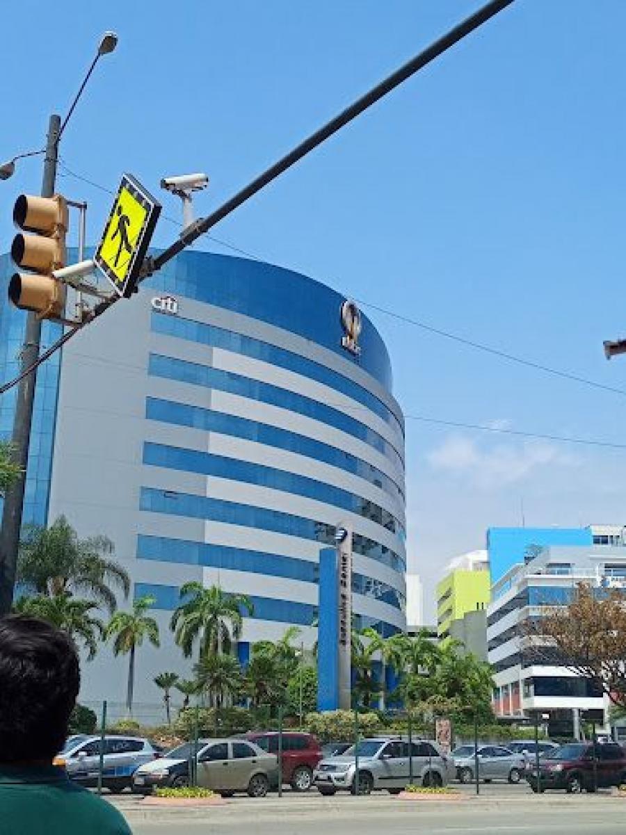 Foto Oficina en Arriendo en Guayaquil, Guayas - U$D 800 - OFA37531 - BienesOnLine