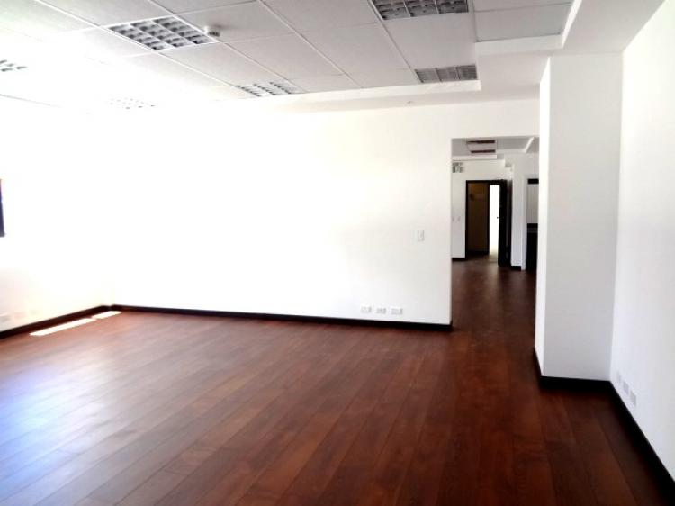 Foto Oficina en Arriendo en LA CAROLINA, Quito, Pichincha - U$D 5.500 - OFA12142 - BienesOnLine