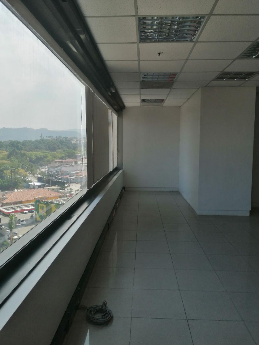 Foto Oficina en Venta en Tarqui, Guayaquil, Guayas - U$D 260.000 - OFV38912 - BienesOnLine