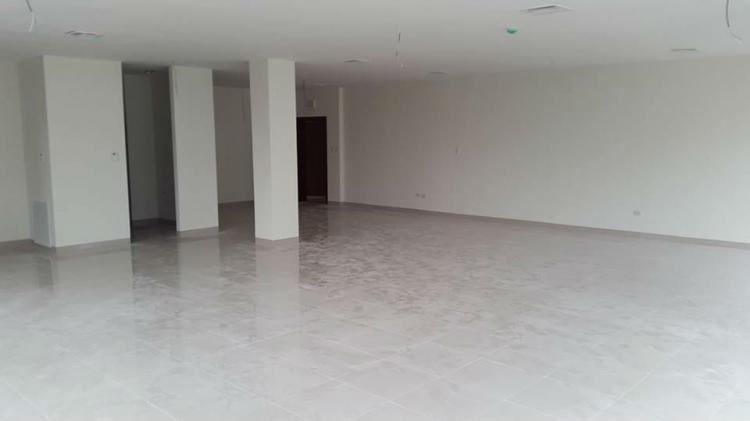 Foto Oficina en Venta en Tarqui, Guayaquil, Guayas - U$D 1.800.000 - OFV15600 - BienesOnLine