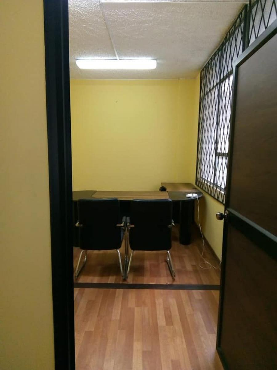Foto Oficina en Arriendo en La mariscal, Quito, Pichincha - U$D 90 - OFA35259 - BienesOnLine