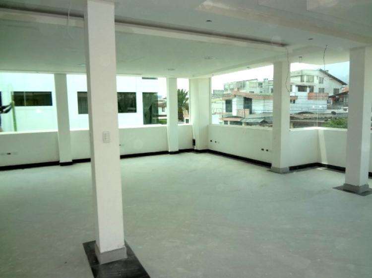 Foto Oficina en Arriendo en BATAN, Quito, Pichincha - U$D 7.500 - OFA12469 - BienesOnLine