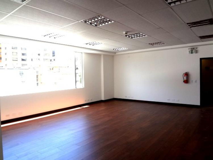 Foto Oficina en Arriendo en Quito, Pichincha - U$D 1.500 - OFA11629 - BienesOnLine