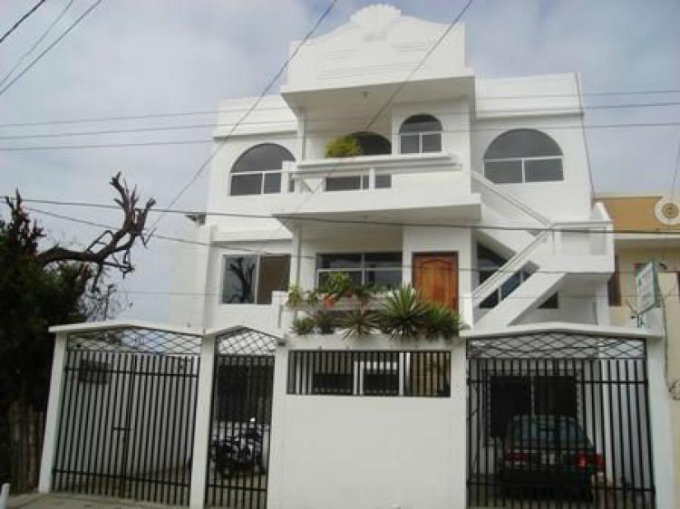Foto Casa en Venta en Manta, Manta, Manabi - U$D 350.000 - CAV22602 - BienesOnLine