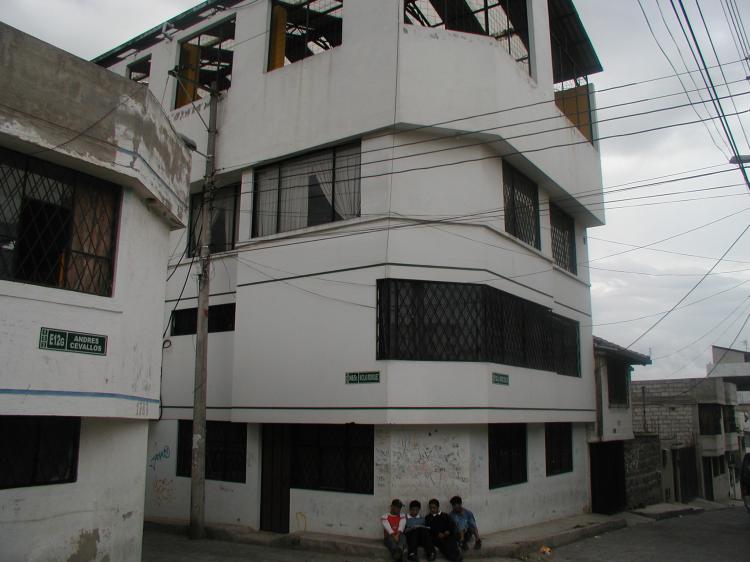 Foto Casa en Venta en Comite del Pueblo, Quito, Pichincha - U$D 145.000 - CAV9236 - BienesOnLine