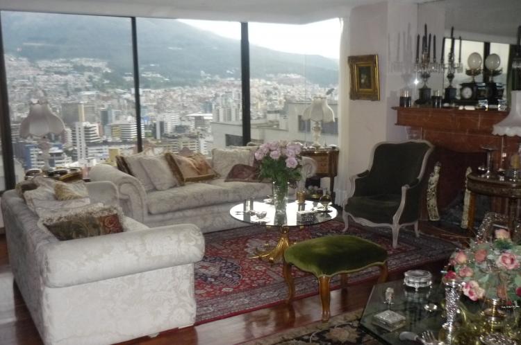 Foto Departamento en Arriendo en LA CAROLINA, Quito, Pichincha - U$D 800 - DEA6504 - BienesOnLine
